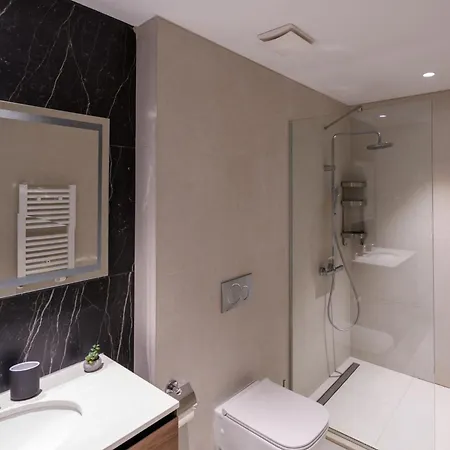 Luxury Apartment With Pool&Gym Belgrad Exteriör bild