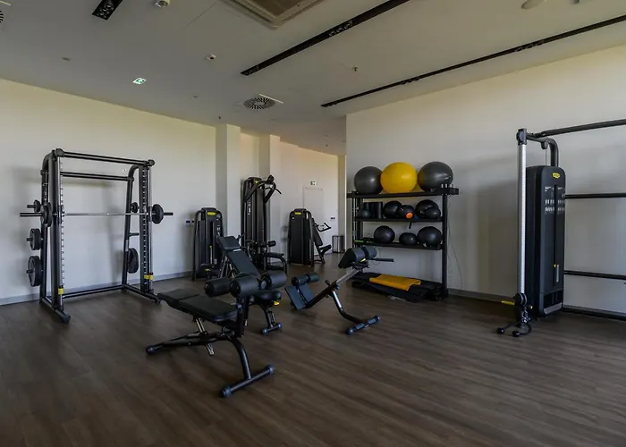 Luxury Apartment With Pool&Gym