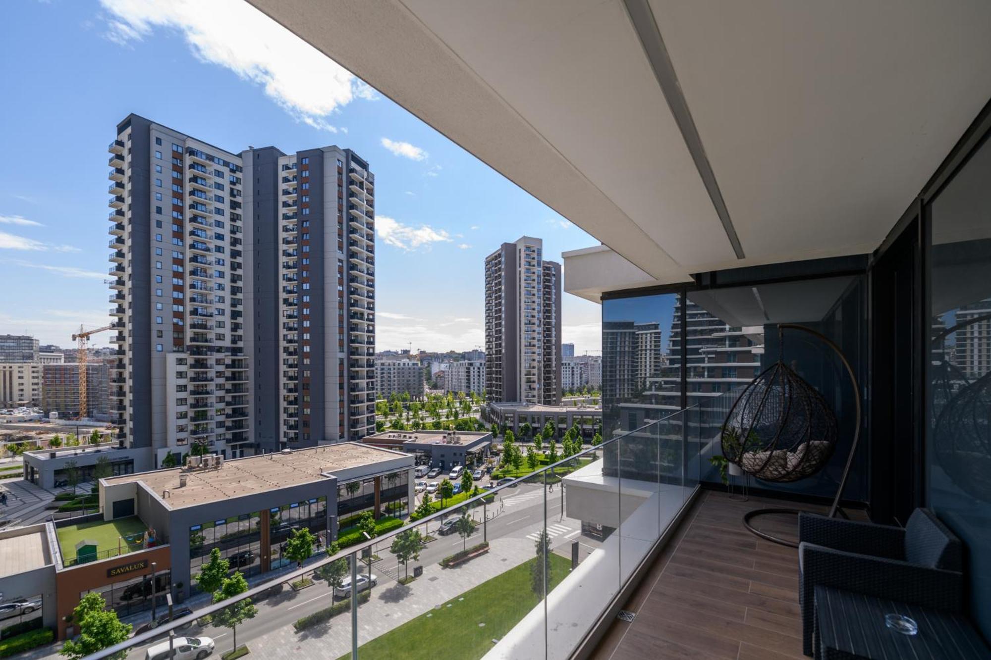 Luxury With Pool&gym * Belgrad